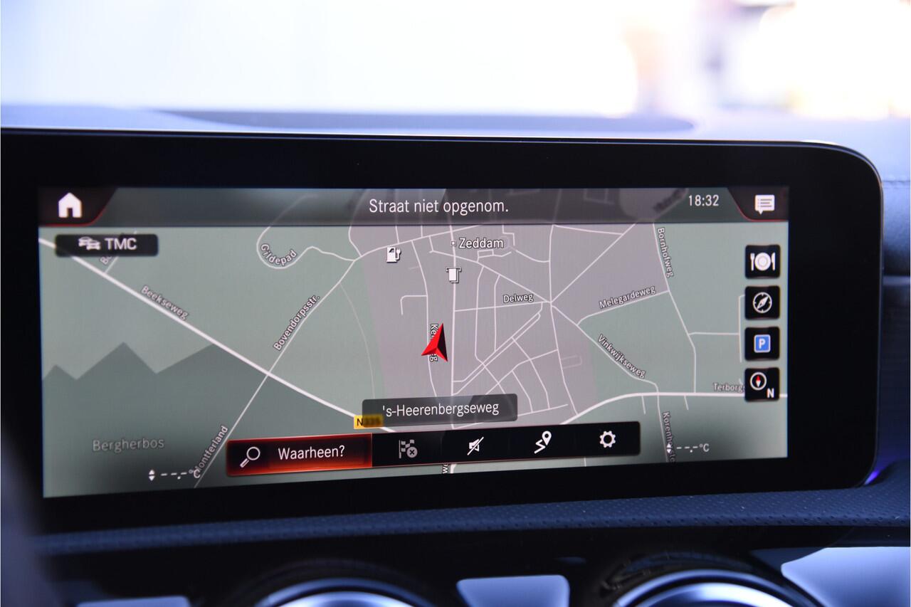 Mercedes-Benz A-KLASSE 250e AMG Line