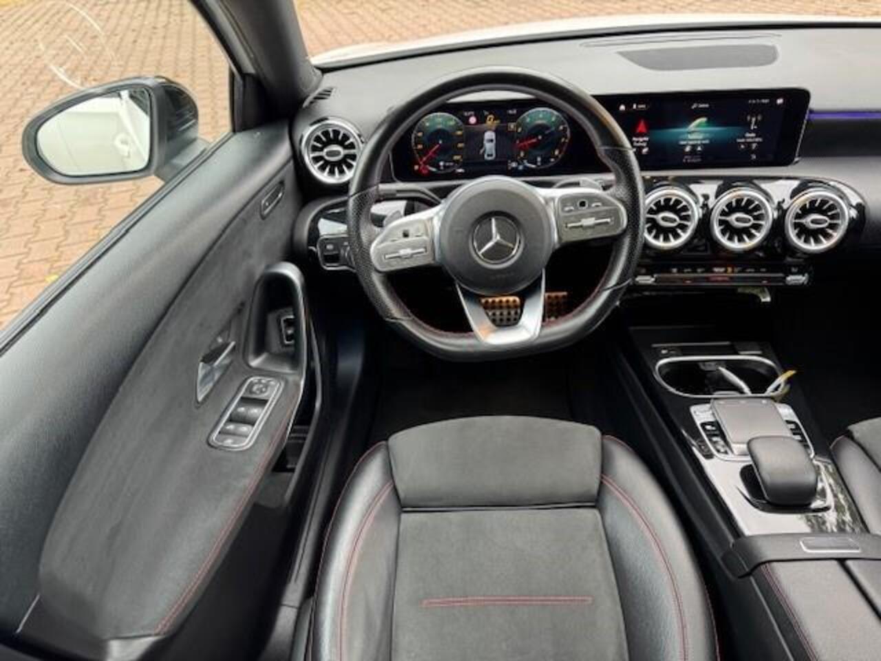 Mercedes-Benz A-KLASSE 200 AMG BUSINESS SOL./PANO/XEN/HLEER/
