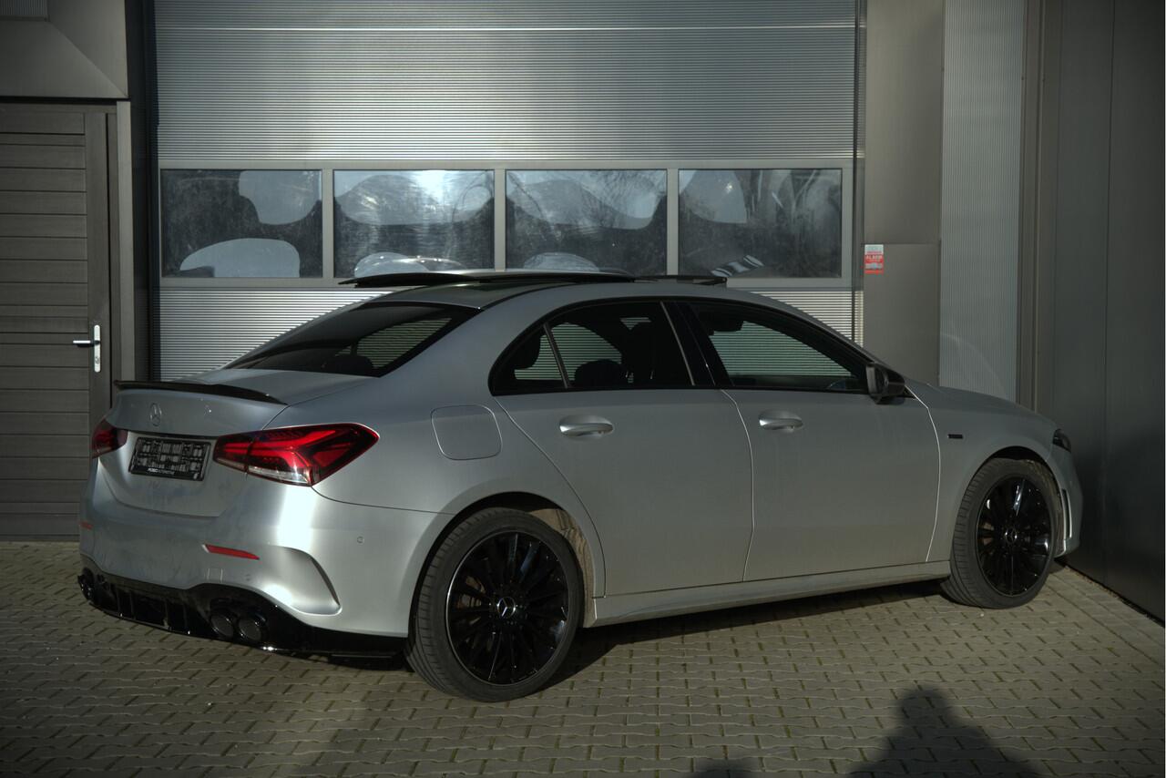 Mercedes-Benz A-KLASSE 250 e Advantage AMG | Panoramadak | Burmester | Stoelverwarming | Memory Seat | Cruise Control | Camera | Apple Carplay | Ambiance Verlichting | Night Pakket | Keyless |