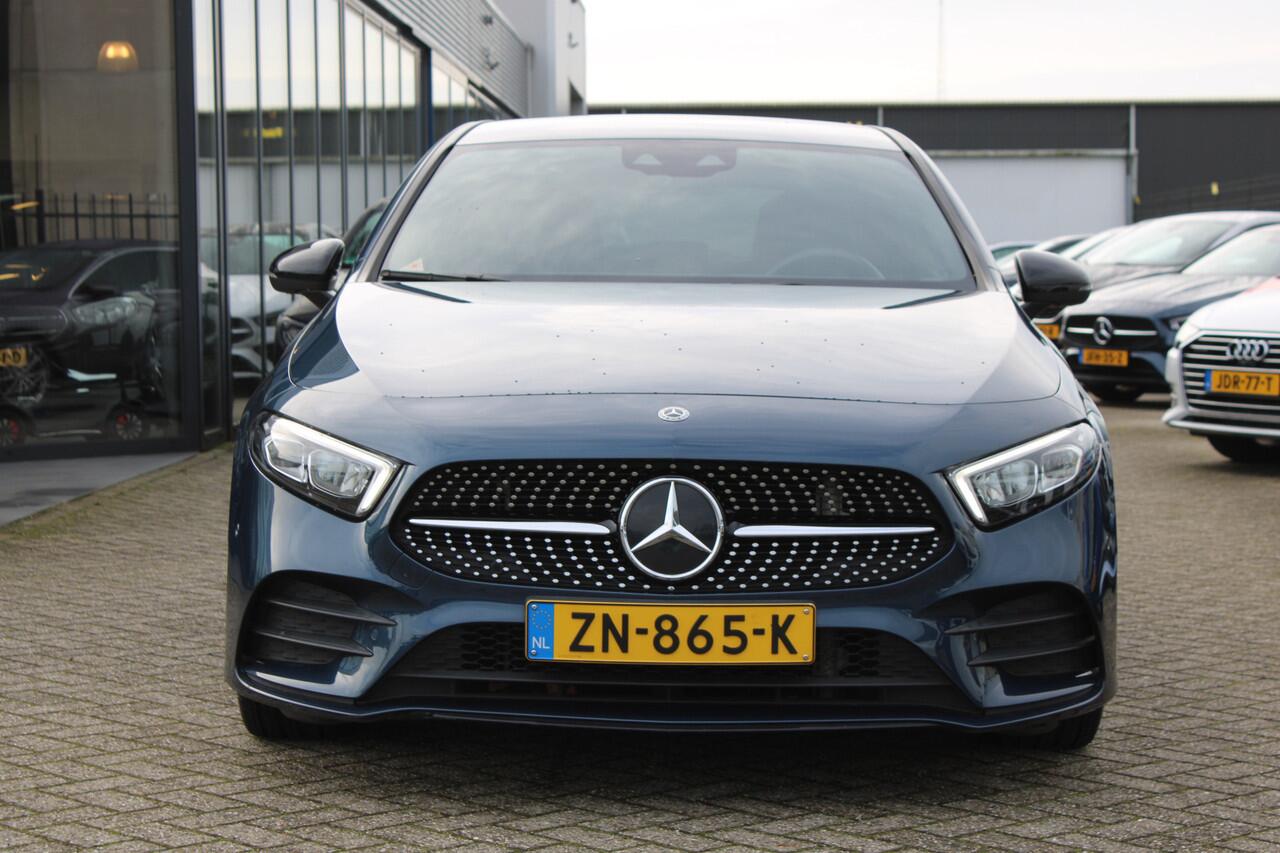 Mercedes-Benz A-KLASSE 220 AUT7 AMG LINE NIGHT PAKKET SFEER CARPLAY KEY-LESS NL AUTO