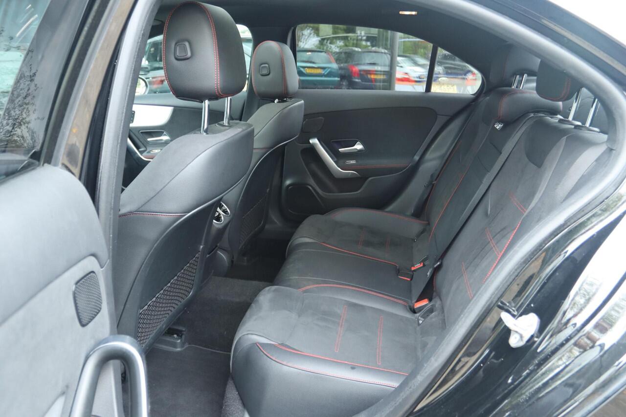 Mercedes-Benz A-KLASSE 250E BUSINESS SOLUTION AMG LIMITED | PANO | KEY-LESS | CARPLAY | TREKHAAK | CAMERA | MEMORY