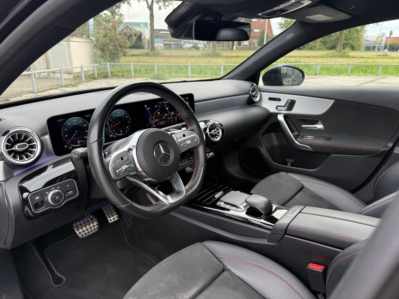 Mercedes-Benz A-KLASSE 180 Aut. Sol. AMG Sport | Panorama | Burmester | Memory | Multi Beam |
