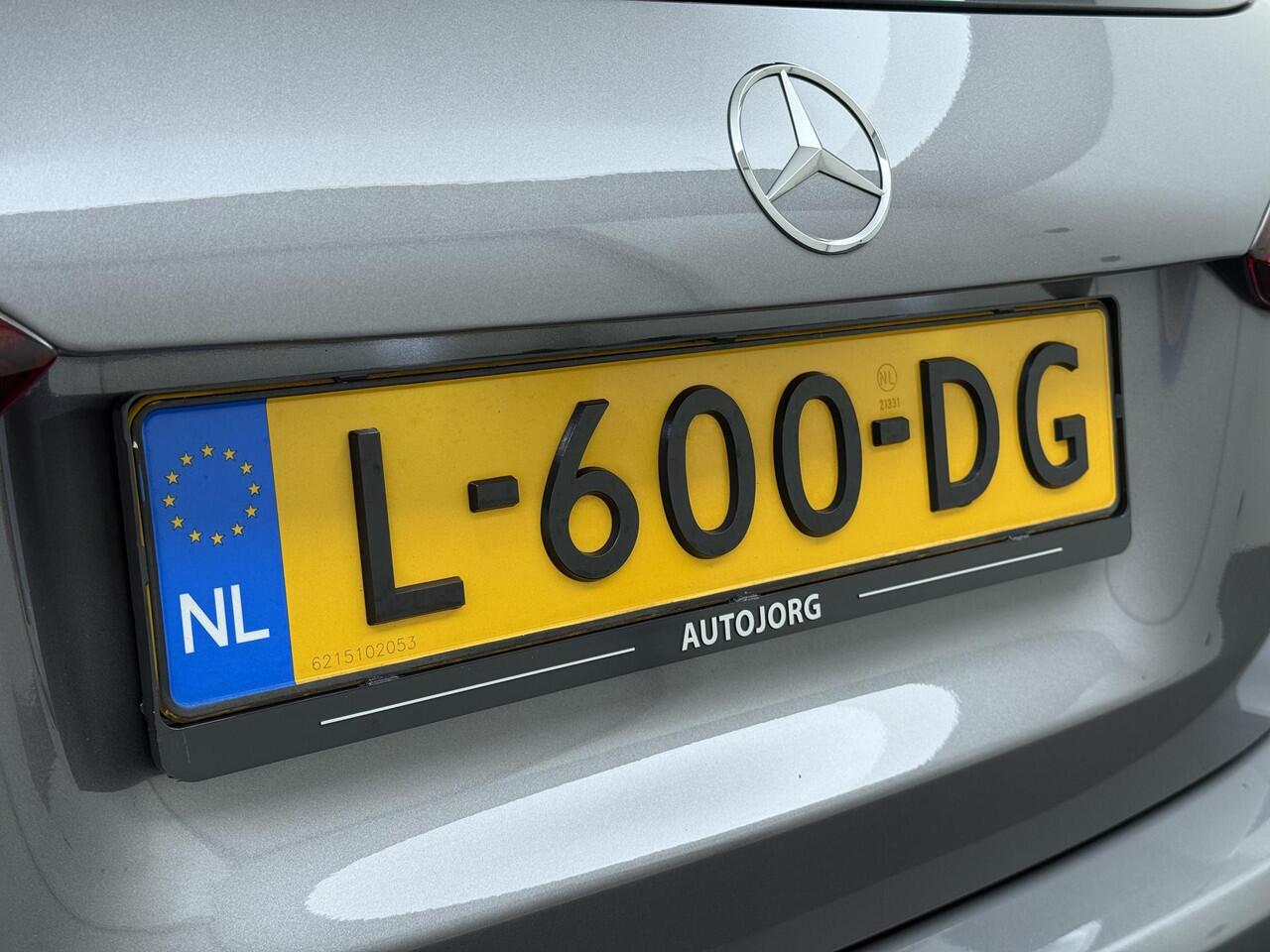 Mercedes-Benz A-KLASSE 180 Business Solution Luxury Panorama dak | Stoelverwarming | Navigatie | Camera |