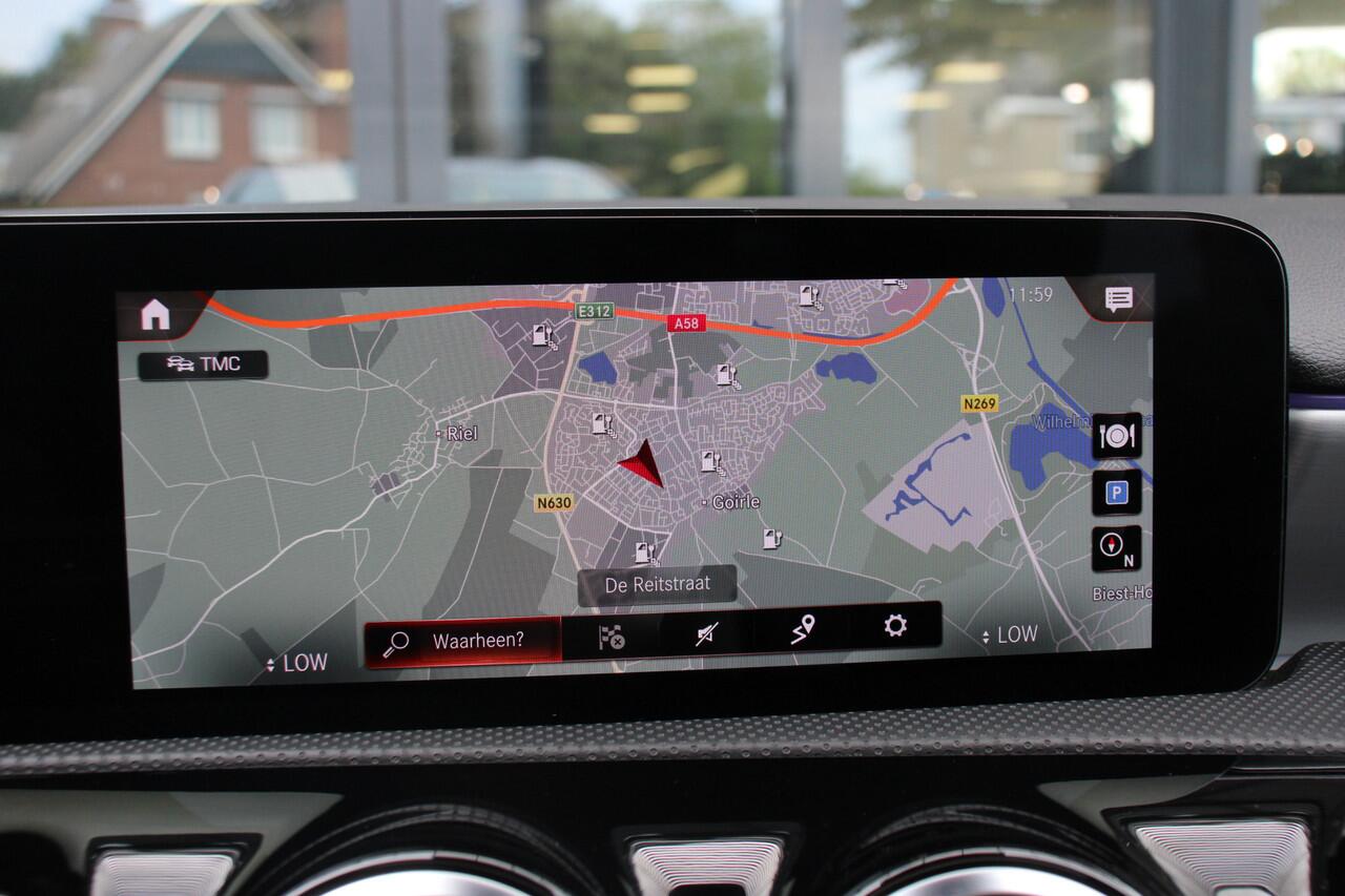 Mercedes-Benz A-KLASSE 250 e Business Solution AMG Limited Night Pakket/Navi/Camera/Keyless/Memory/Panoramadak/sfeerverlichting/H-leder/19Inch