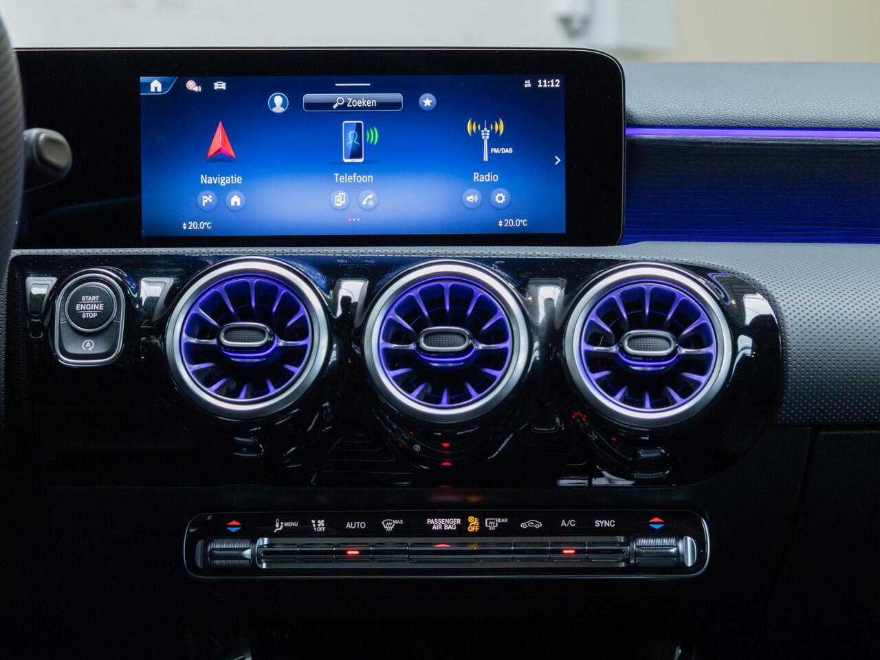 Mercedes-Benz A-KLASSE Hatchback 180 Business Solution AMG Panorama dak