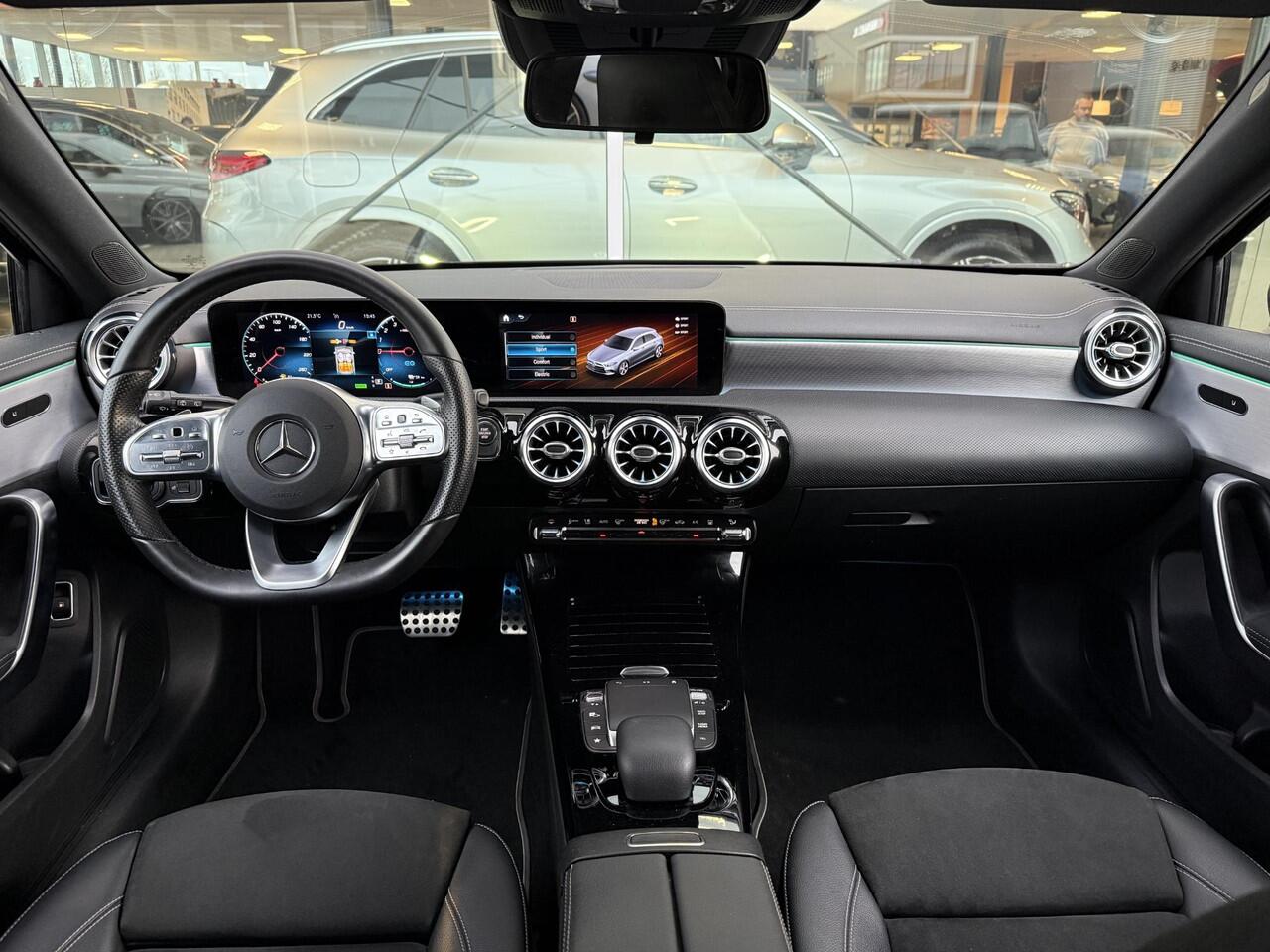 Mercedes-Benz A-KLASSE Hatchback 250 e Line AMG