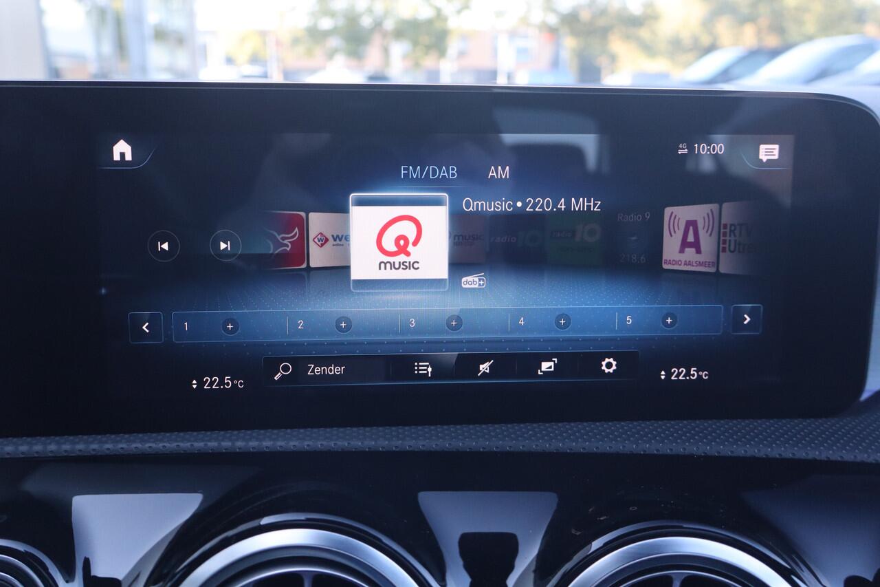 Mercedes-Benz A-KLASSE 200 Business Solution AMG NL-Auto!! Sfeerverl. I Matrix-Led I Elek.Stoelen