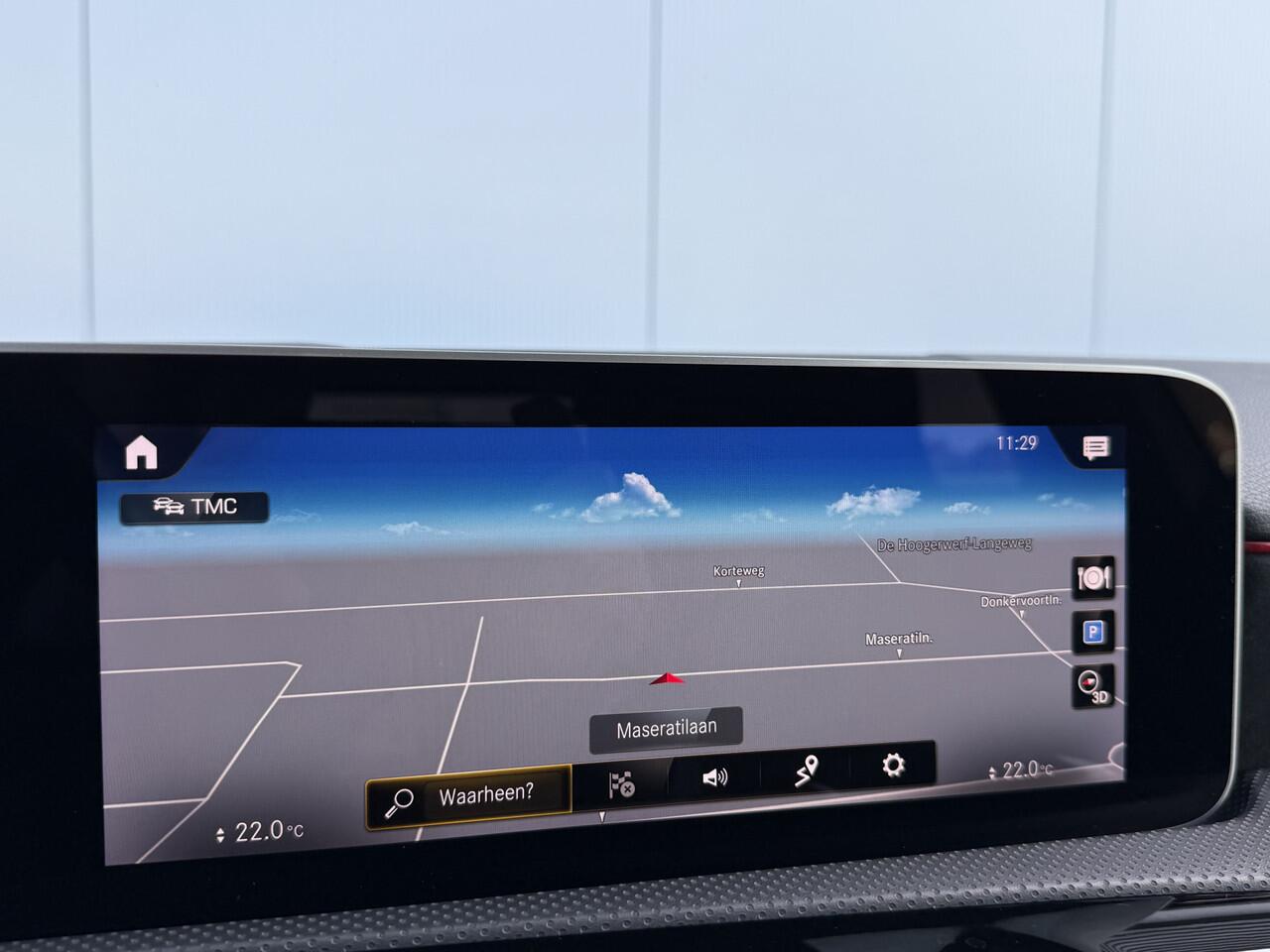 Mercedes-Benz A-KLASSE 220 Launch Edition Automaat AMG-Pakket