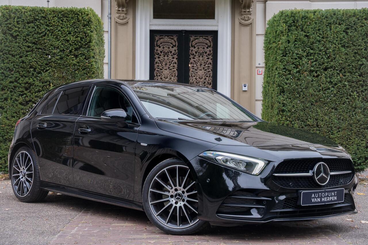 Mercedes-Benz A-KLASSE 250 AMG Edition ADAPTIVE | CARPLAY | CAMERA | AMBIANT | 19 INCH