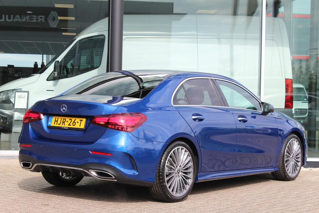 Mercedes-Benz A-KLASSE Limousine 180 Star Edition Panorama dak