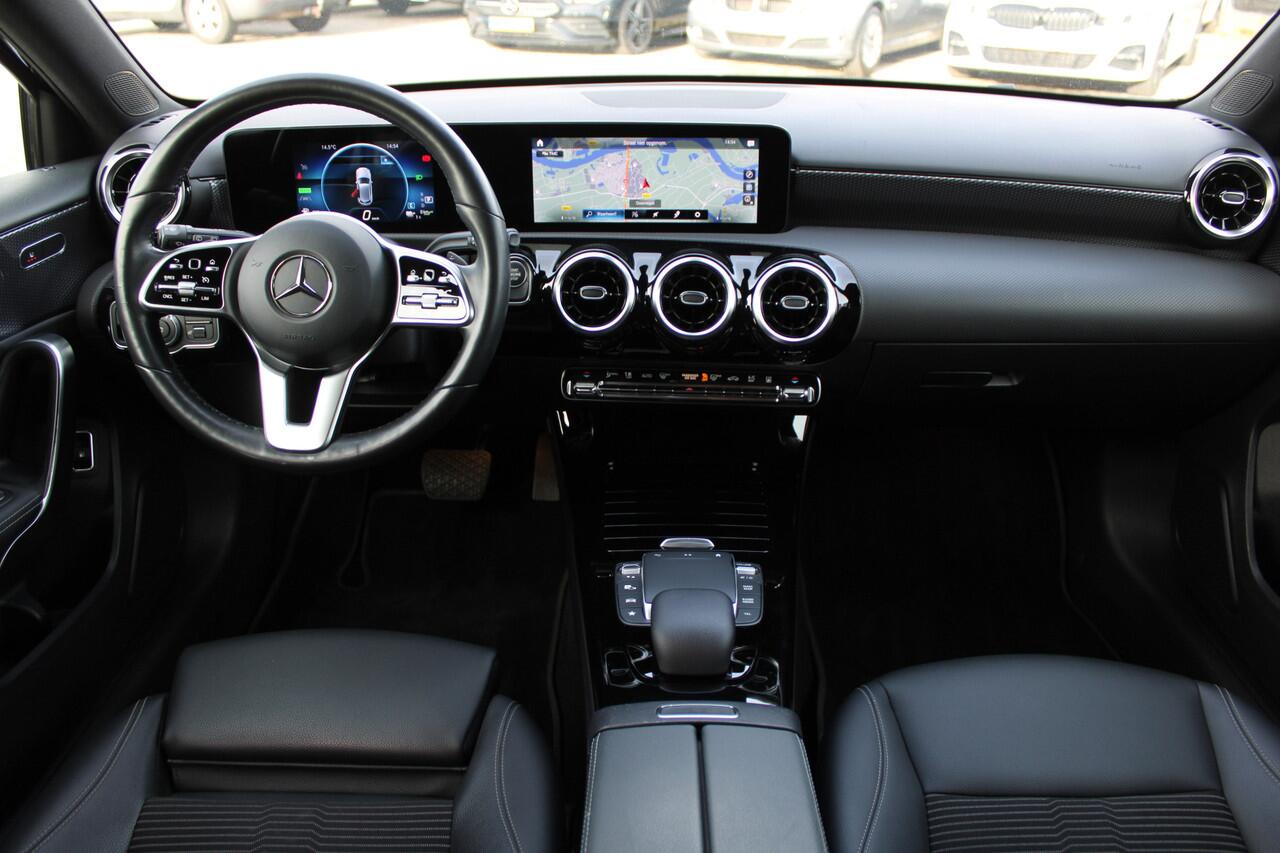 Mercedes-Benz A-KLASSE 250e AUT8 Advantage CAMERA NAVI TREKHAAK