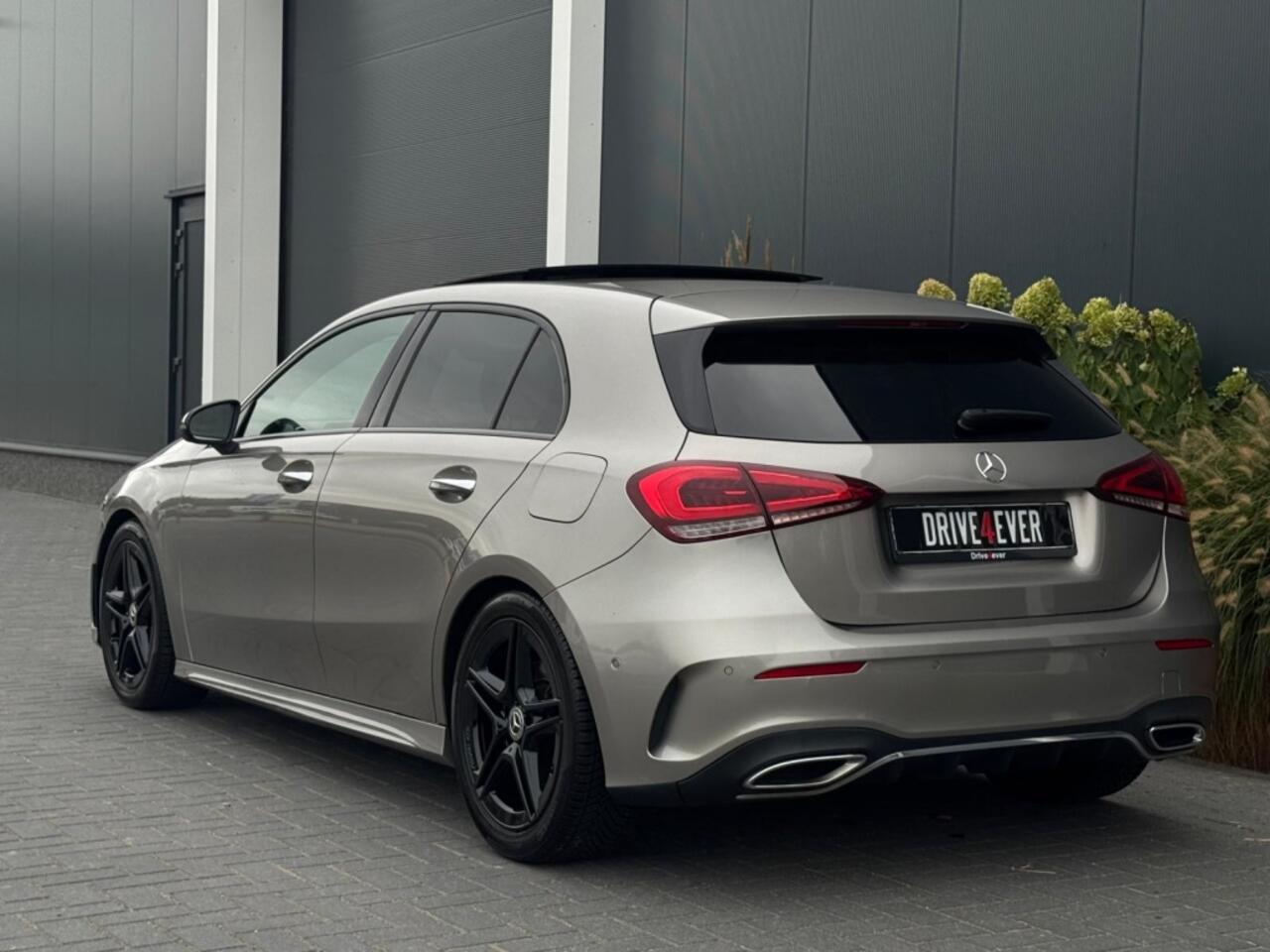Mercedes-Benz A-KLASSE 220 AMG M2020 PANO NAVI CAMERA PDC SPORTVELGEN