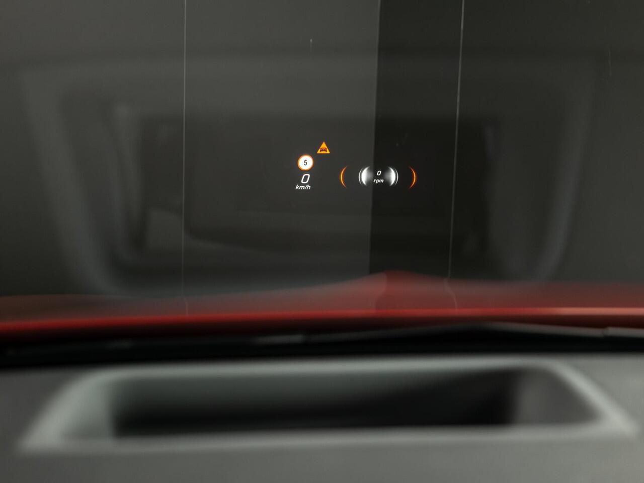 Mercedes-Benz A-KLASSE Limousine 250 e Business Solution AMG Premium PLUS | Panorama dak