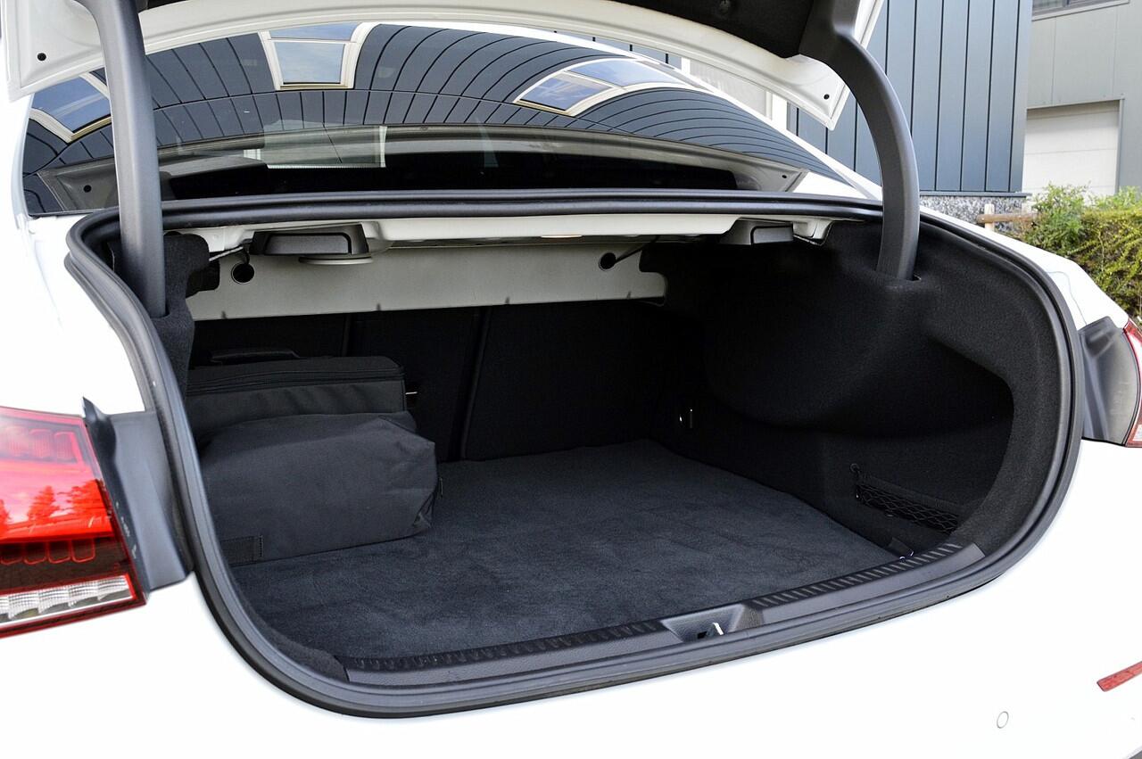 Mercedes-Benz A-KLASSE 250 e Business Solution AMG Limited Rijklaarprijs-Garantie Panorama dak Sfeer Verlichting Navigatie Led Camera