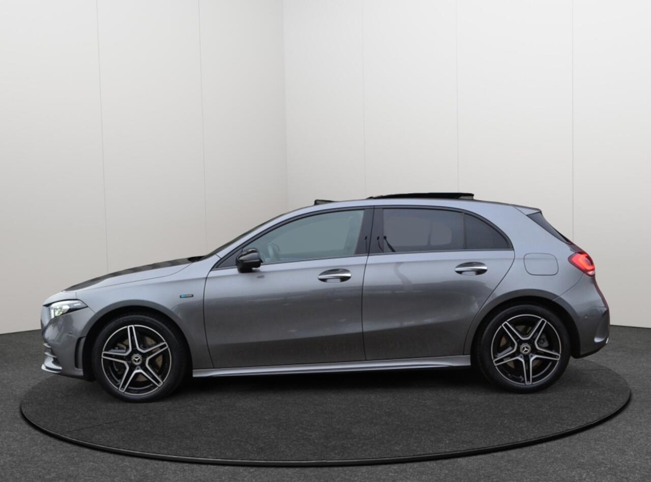 Mercedes-Benz A-KLASSE 250 E Business AMG Pano/ACC/LED/Camera/NAP