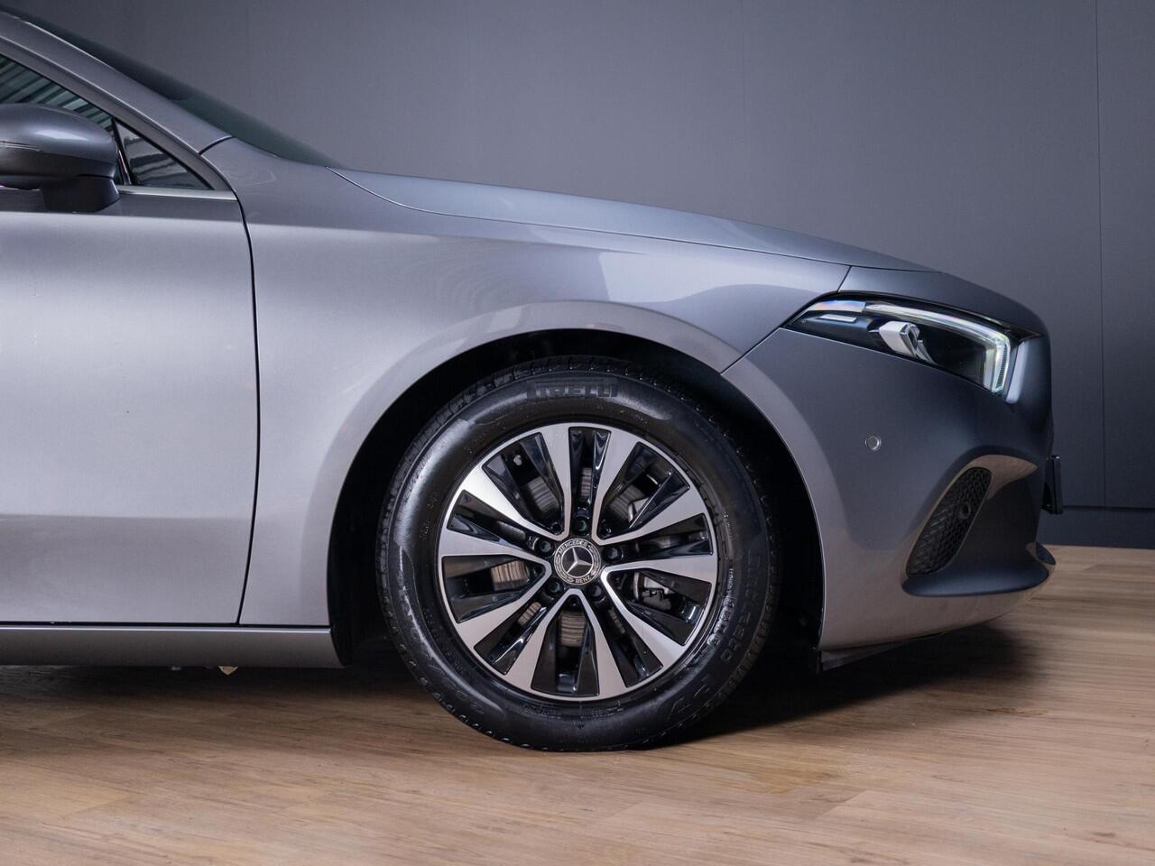 Mercedes-Benz A-KLASSE Hatchback 180 Business Solution