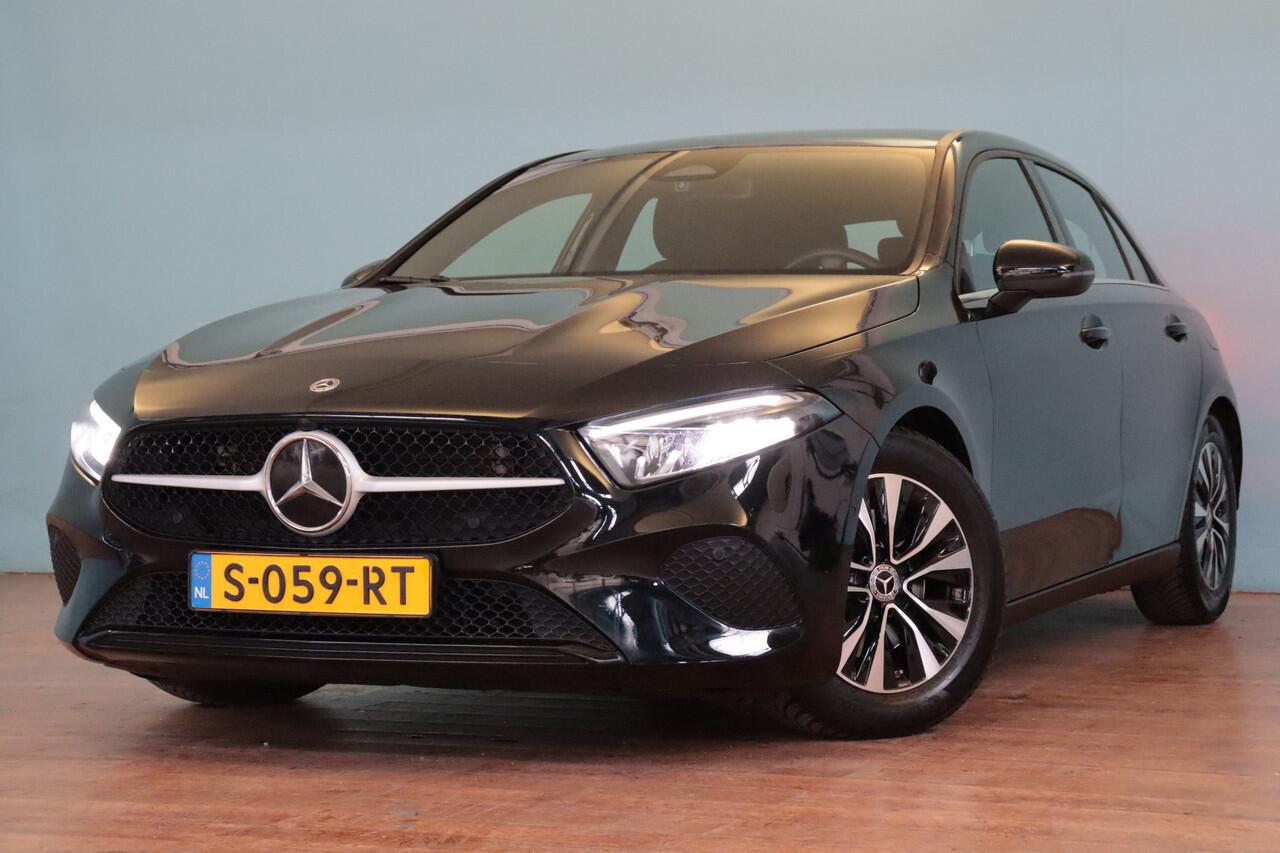 Mercedes-Benz A-KLASSE 180 Business Line Automaat | NAVI | CLIMA | CAMERA + PDC | STOELVERW | WIDE-SCREEN |