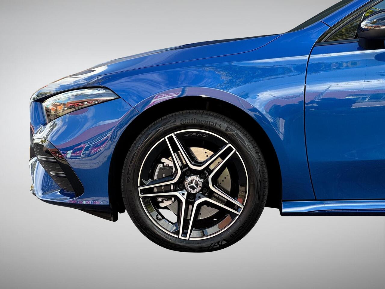 Mercedes-Benz A-KLASSE 250 e Star Edition AMG Line SoH 97% NL-Auto, Facelift Model + Nieuwstaat!