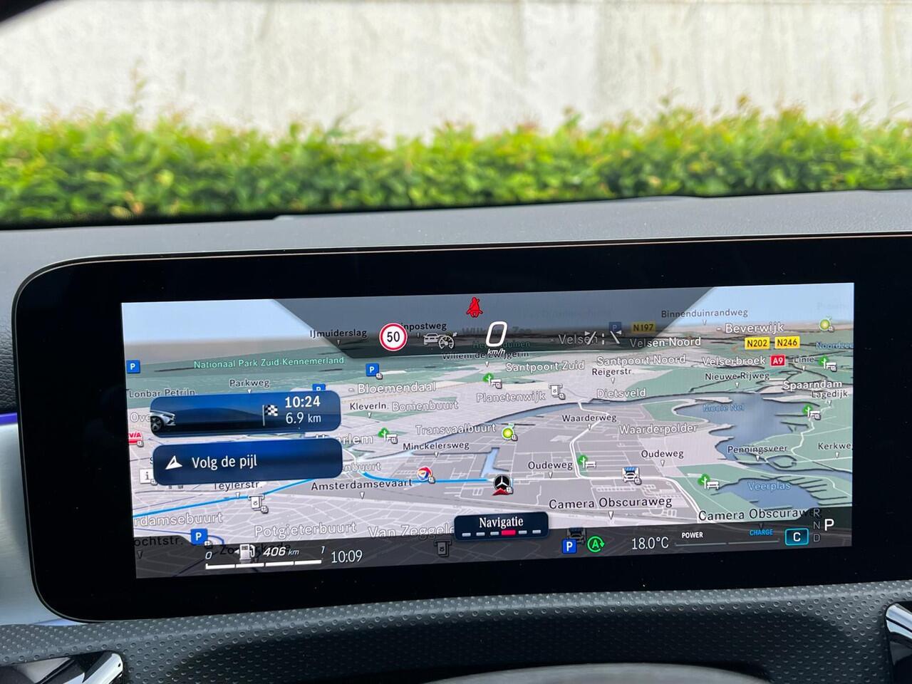 Mercedes-Benz A-KLASSE 200 AMG Line | Panoramadak | Burmester