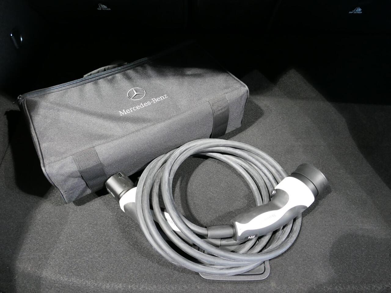 Mercedes-Benz A-KLASSE 250 e AMG Line - Occasion Lease vanaf ¤579 p/m - Camera - DAB - bluetooth - cruise