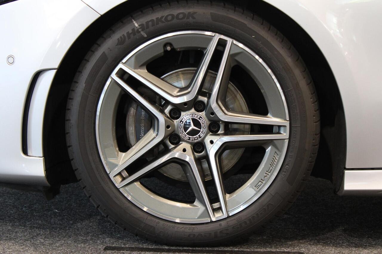 Mercedes-Benz A-KLASSE Limousine 200 Business Solution AMG Or. NL auto | Dealer onderhouden