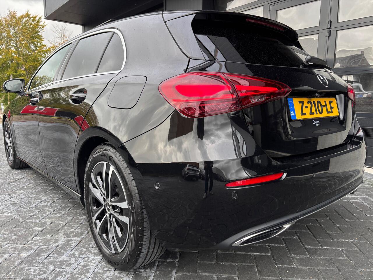 Mercedes-Benz A-KLASSE 180 Star Edition AMG Line Pano Camera