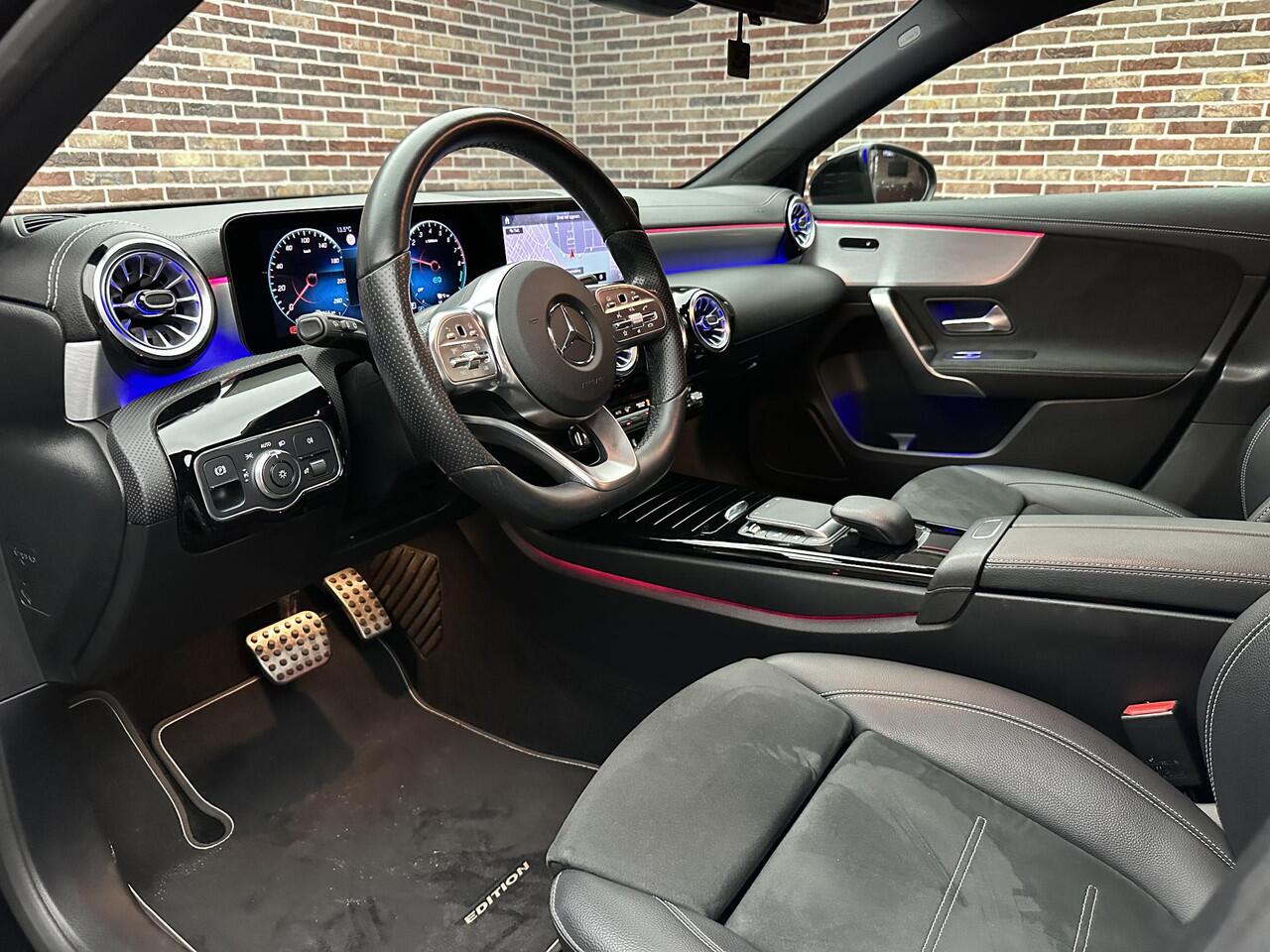 Mercedes-Benz A-KLASSE 250 e AMG Limited | Sfeer| Wide Screen| Camera| Dealer onderhouden|