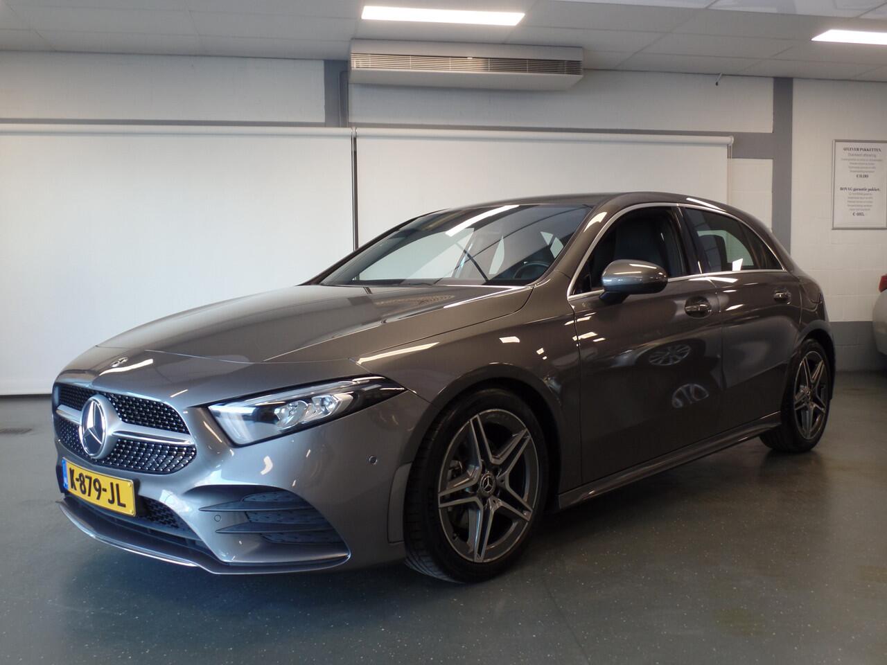 Mercedes-Benz A-KLASSE 160 Advantage AMG pakket!! Full options, Navigatie, Achteruitrijcamera, Pdc V/A, Xenon, Sportstoelen, Alcantara/Leder, Led verlichting, Cruise controle, Lm velgen 18'', Nederlandse auto!! Bovag afleverpakket 695,-