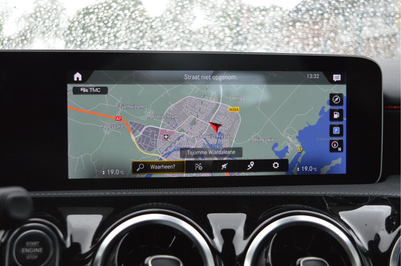 Mercedes-Benz A-KLASSE 200 Business Solution AMG NL-Auto / Clima / Sportstoelen