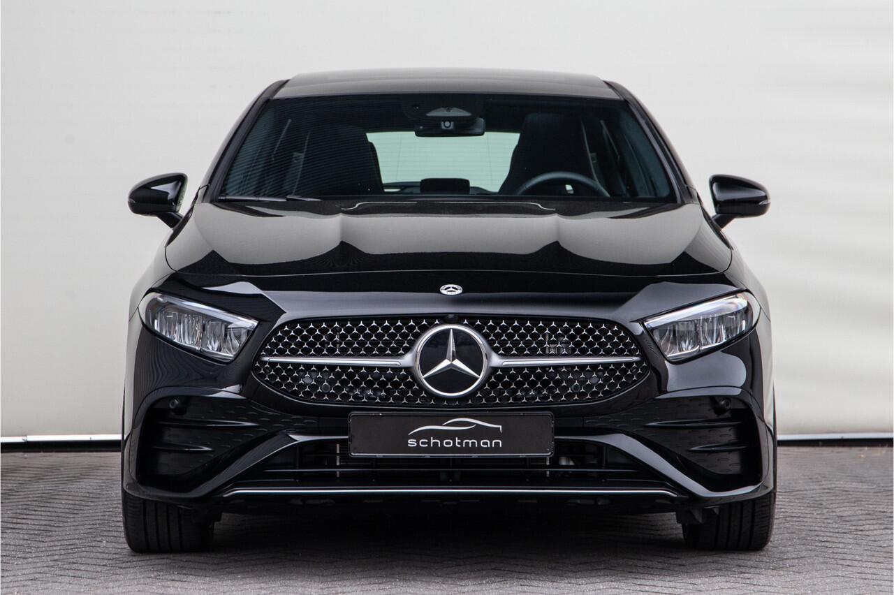 Mercedes-Benz A-KLASSE 250 e AMG Premium, Facelift, Pano, Camera, Widescreen, 2024 Hybrid