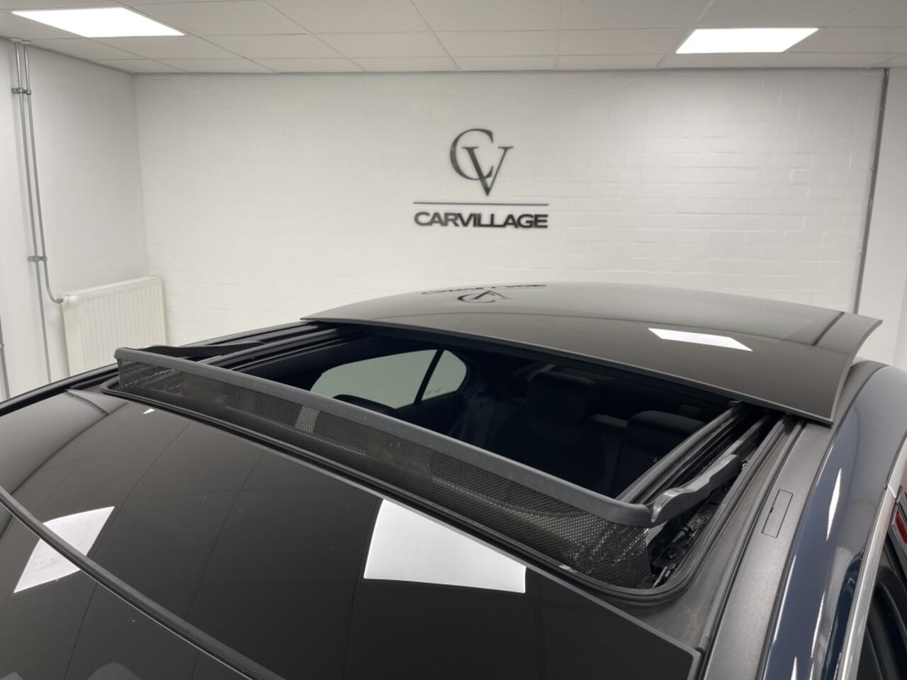 Mercedes-Benz A-KLASSE AMG 35 4MATIC | Burmester | Panoramadak | 19'' AMG dubbelspaaks