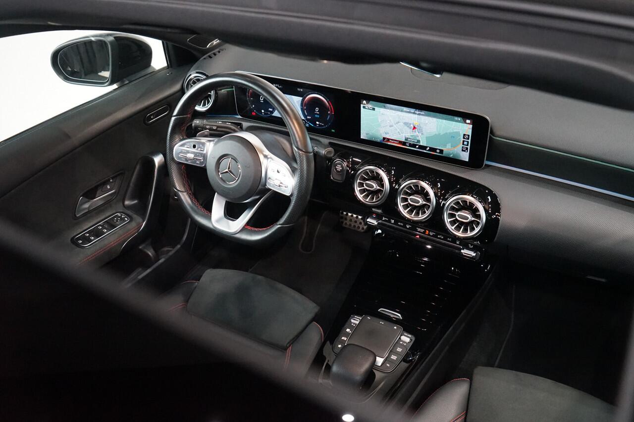 Mercedes-Benz A-KLASSE 250 e AMG ? Adap. Cruise ? Burmester ? Pano ? Night ? Camera ? Sfeer ? MBUX