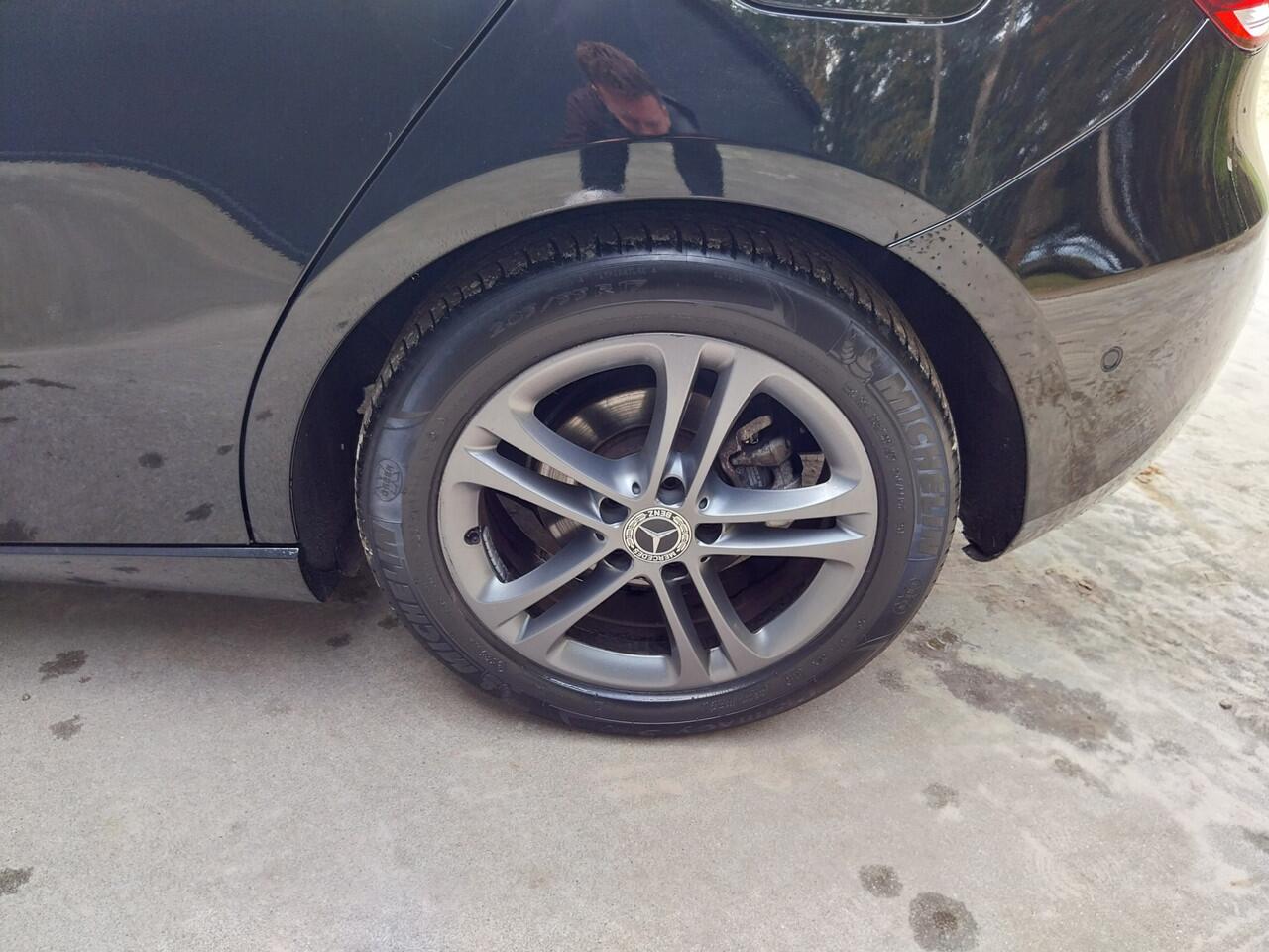 Mercedes-Benz A-KLASSE 180 d AUTOMAAT 1e EIGENAAR WIDESCREEN CAMERA PARK ASSIST HALF LEER LED NAVI CRUISE ECC