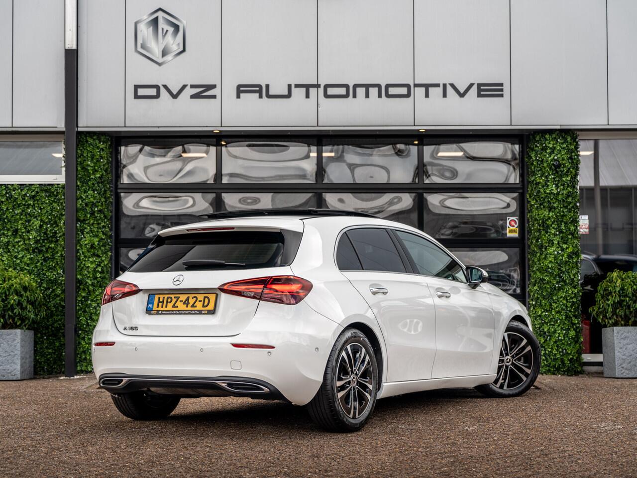 Mercedes-Benz A-KLASSE 180 Luxury Line | Pano | Sfeer | Facelift | BTW