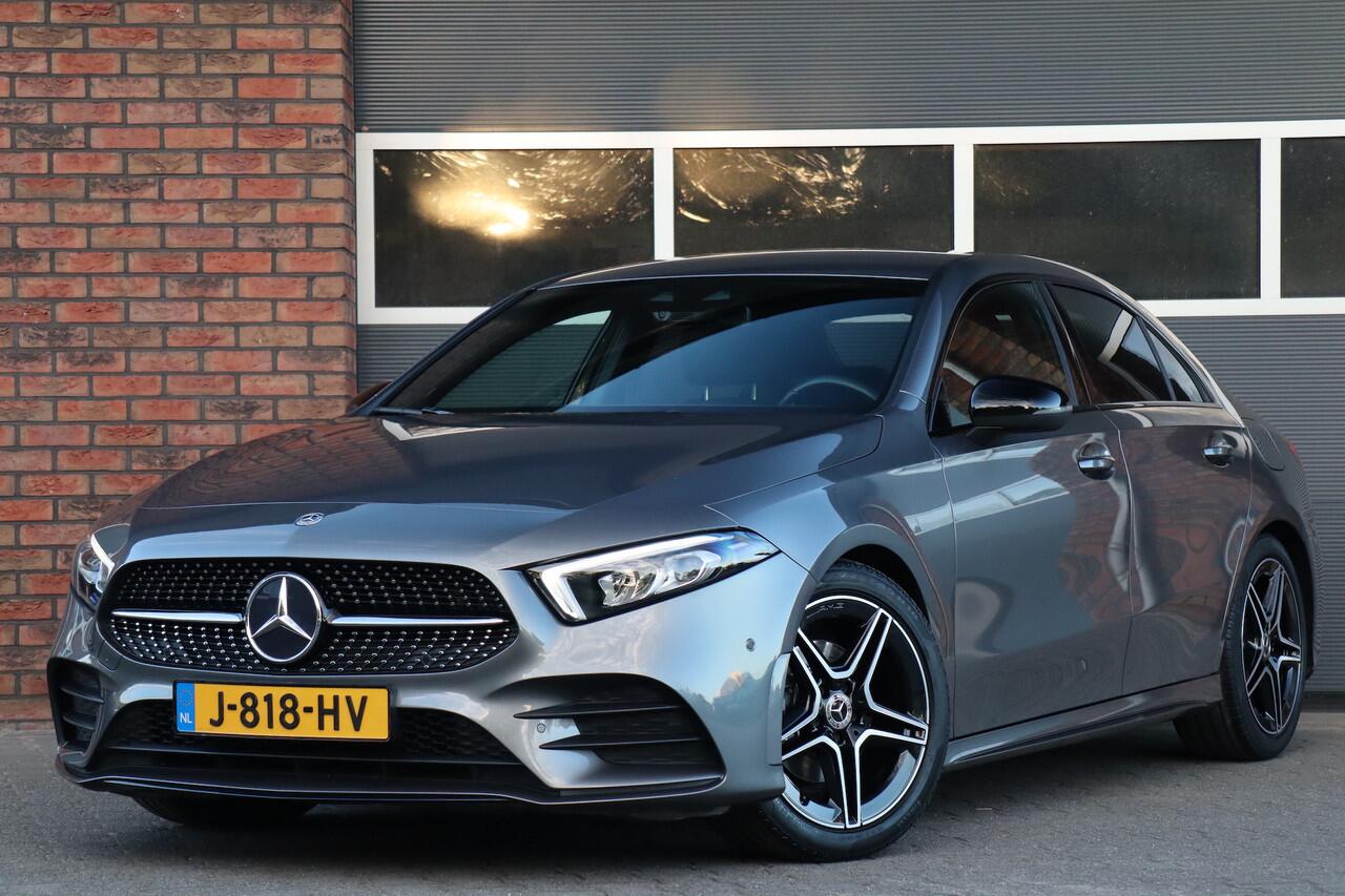 Mercedes-Benz A-KLASSE 180 Business Solution AMG, Night, sfeer