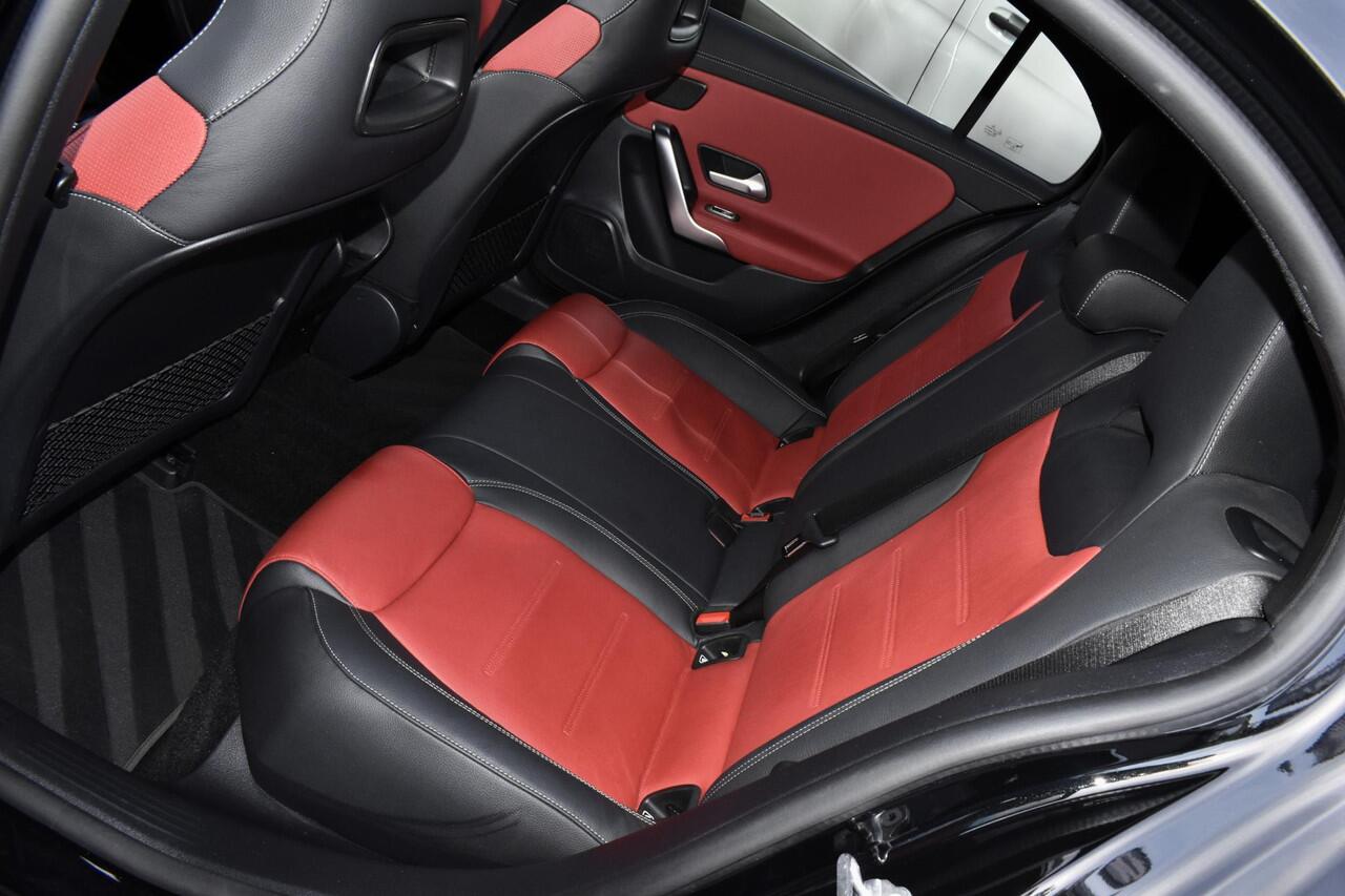 Mercedes-Benz A-KLASSE 250 e AMG Line Pano - CarPlay - Camera