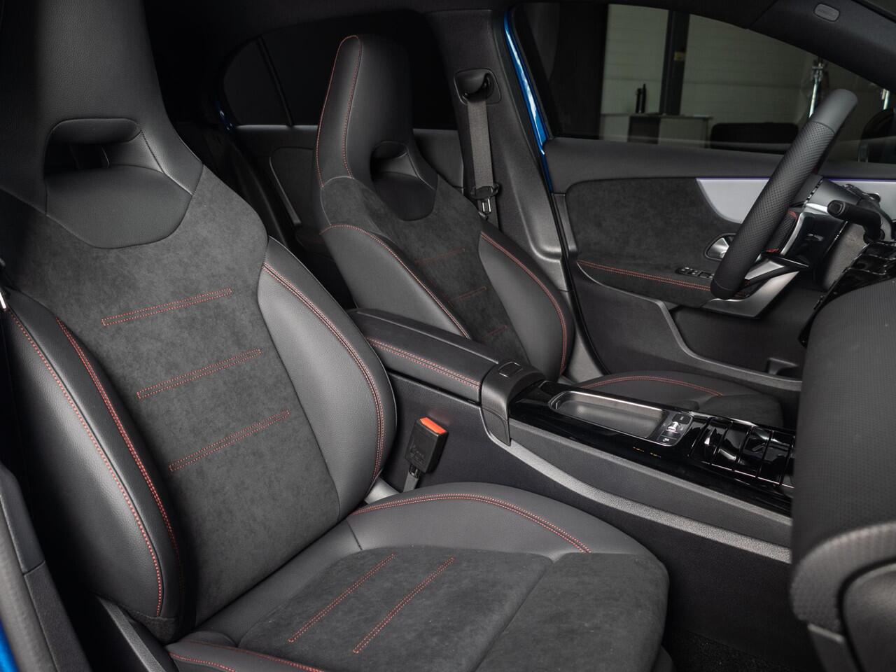 Mercedes-Benz A-KLASSE Hatchback 180 Star Edition LIMITED