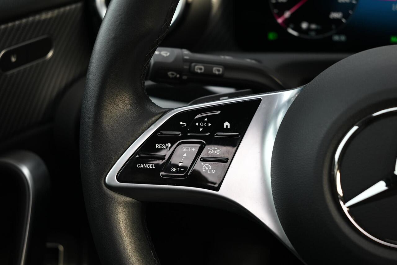 Mercedes-Benz A-KLASSE 250 e | Panoramadak | Luxury