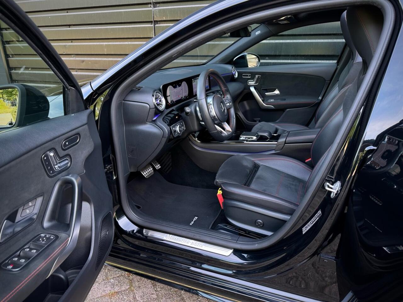 Mercedes-Benz A-KLASSE 200 AMG A35 PANO|MEMORY|SFEER|NIGHT|CAMERA