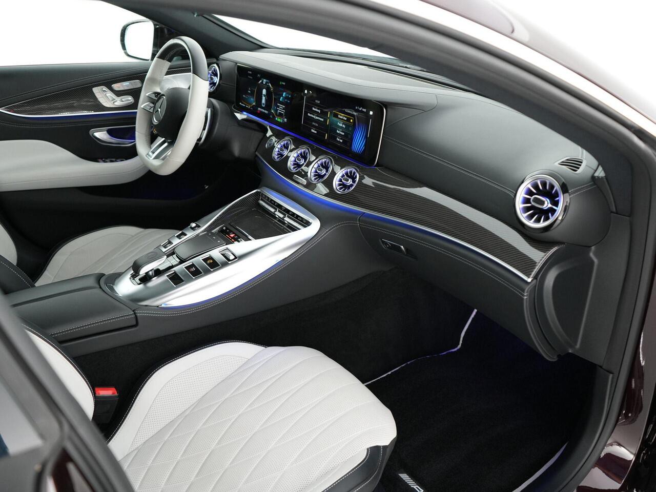 Mercedes-Benz AMG-GT 4-Door Coupé 43AMG 367pk 4MATIC+ Premium Plus |dealer onderhouden|manufaktur|panoramadak|Burmester|head-up display|massage|memory|Stoelverwarming & verkoeling|360°-camera|Apple Carplay|sfeerverlichting|carbon interieur|
