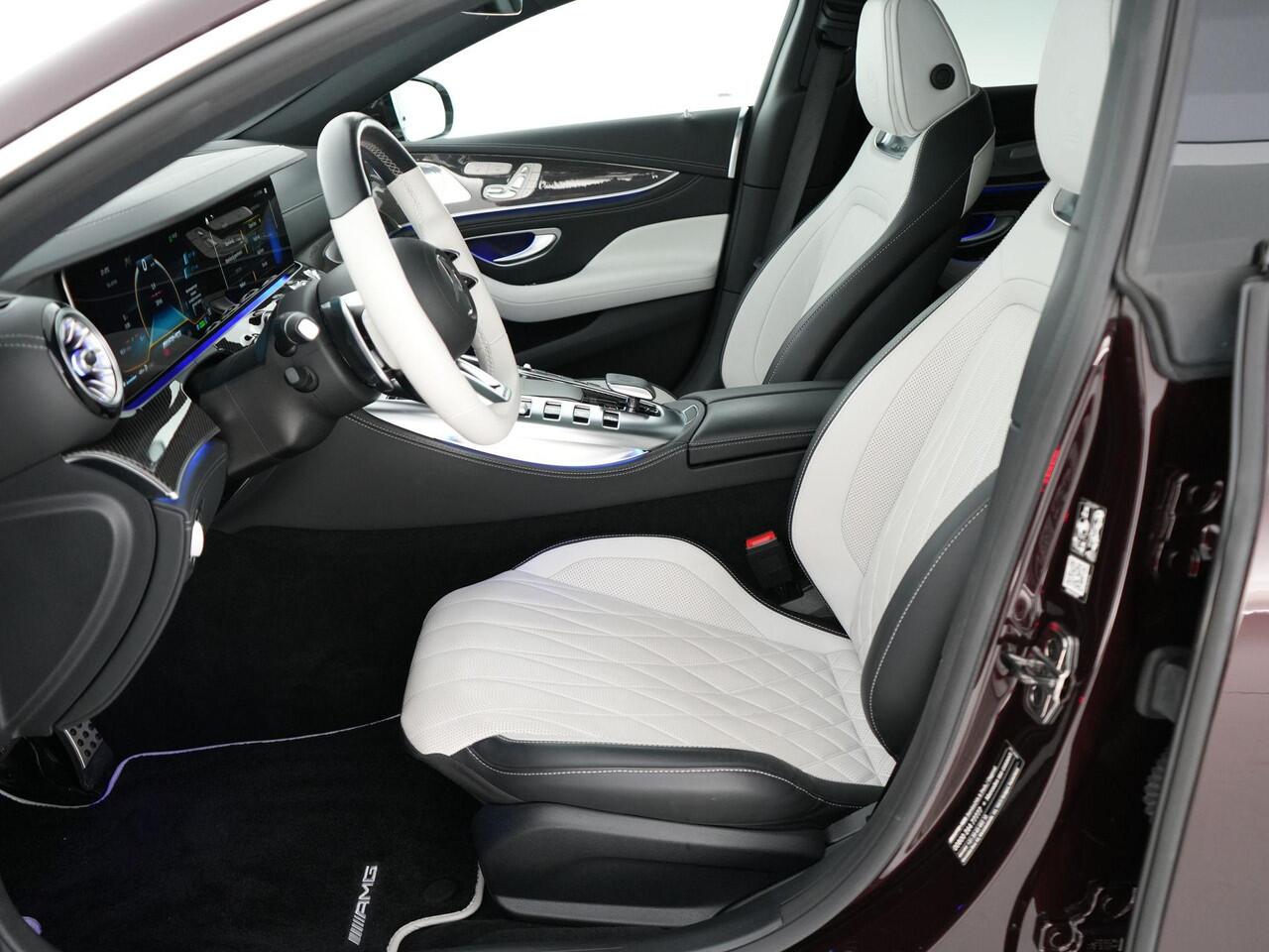 Mercedes-Benz AMG-GT 4-Door Coupé 43AMG 367pk 4MATIC+ Premium Plus |dealer onderhouden|manufaktur|panoramadak|Burmester|head-up display|massage|memory|Stoelverwarming & verkoeling|360°-camera|Apple Carplay|sfeerverlichting|carbon interieur|