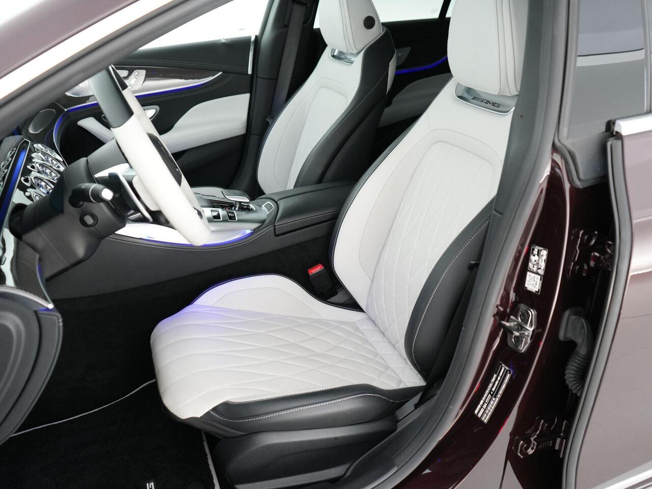 Mercedes-Benz AMG-GT 4-Door Coupé 43AMG 367pk 4MATIC+ Premium Plus |dealer onderhouden|manufaktur|panoramadak|Burmester|head-up display|massage|memory|Stoelverwarming & verkoeling|360°-camera|Apple Carplay|sfeerverlichting|carbon interieur|