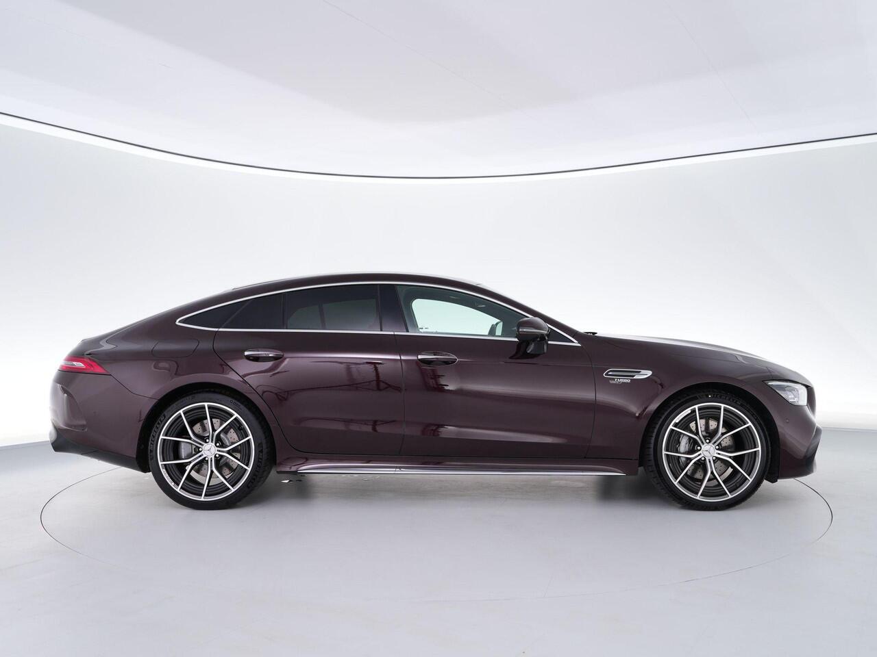 Mercedes-Benz AMG-GT 4-Door Coupé 43AMG 367pk 4MATIC+ Premium Plus |dealer onderhouden|manufaktur|panoramadak|Burmester|head-up display|massage|memory|Stoelverwarming & verkoeling|360°-camera|Apple Carplay|sfeerverlichting|carbon interieur|