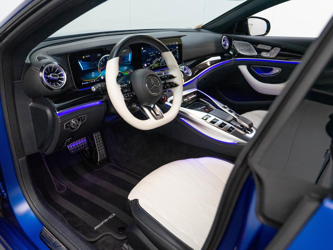 Mercedes-Benz AMG-GT 4-Door Coupe AMG 43 4MATIC+ Premium Plus | Spectraalblauw Magno | Carbonpakket | Night | Nappa