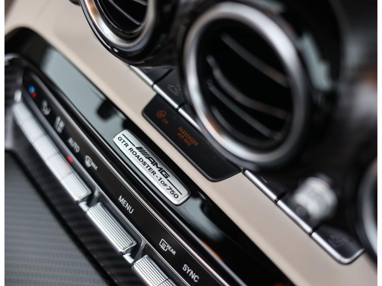 Mercedes-Benz AMG-GT R Roadster Tanzanietblauw - Nieuwstaat!