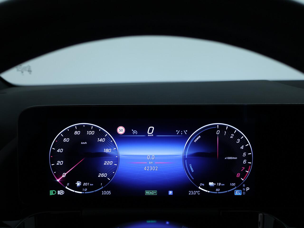 Mercedes-Benz B-KLASSE 250 e Plug-In Hybride | Trekhaak | Ledkoplampen | Stuur en Stoelverwarming | 11kW Laden | Achteruitrijcamera | Inclusief 24 maanden MB Certified garantie voor Europa.