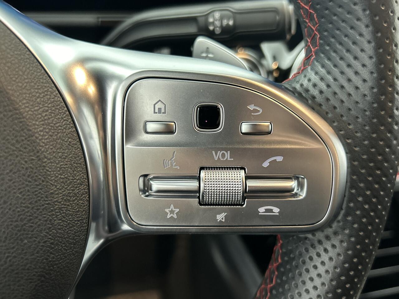 Mercedes-Benz B-KLASSE 180 Business Solution AMG Camera, Stoelverwarming