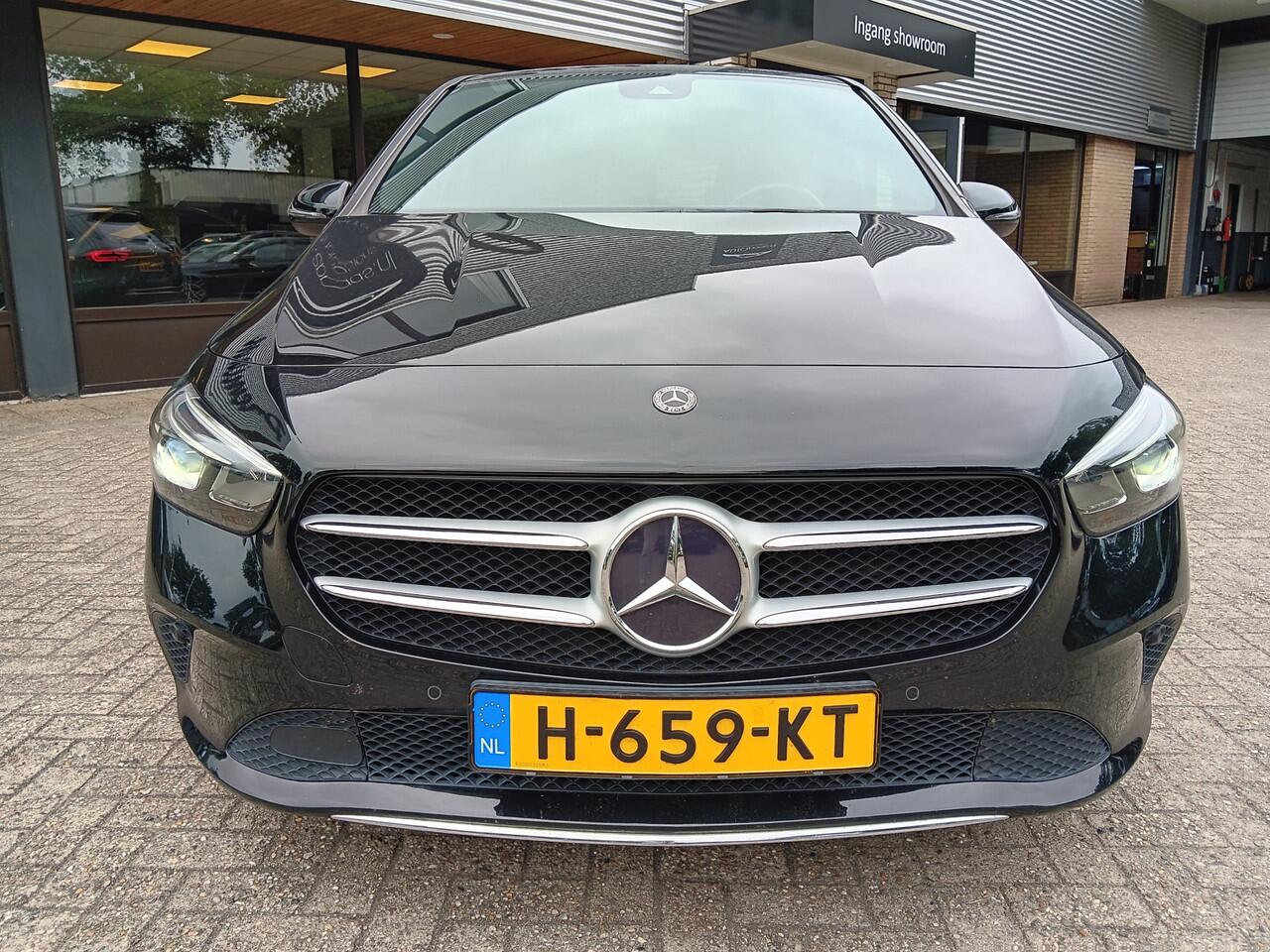 Mercedes-Benz B-KLASSE 180 Business Solution|NAV|CLIMA|1ste eigenaar|CAMERA|Nieuwstaat