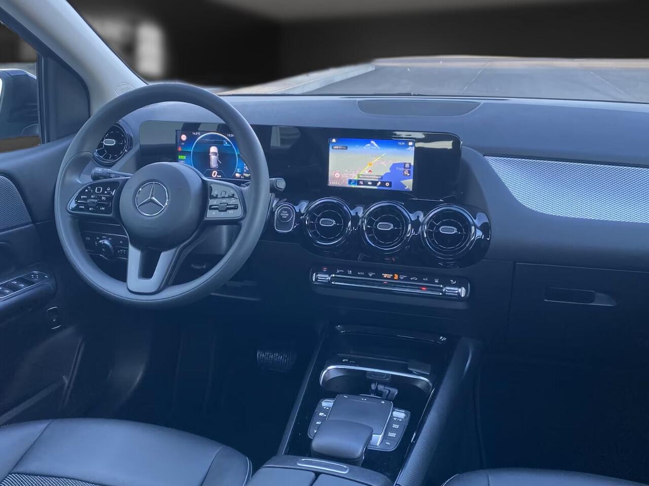 Mercedes-Benz B-KLASSE 250e Business ** APPLE/ANDROID - NAVI - HALF-LEDER - SPOORASS - CRUISE ** 1e EIG - UNFALLFREI ** ** INFORMEER OOK NAAR ONZE AANTREKKELIJKE FINANCIAL-LEASE TARIEVEN **