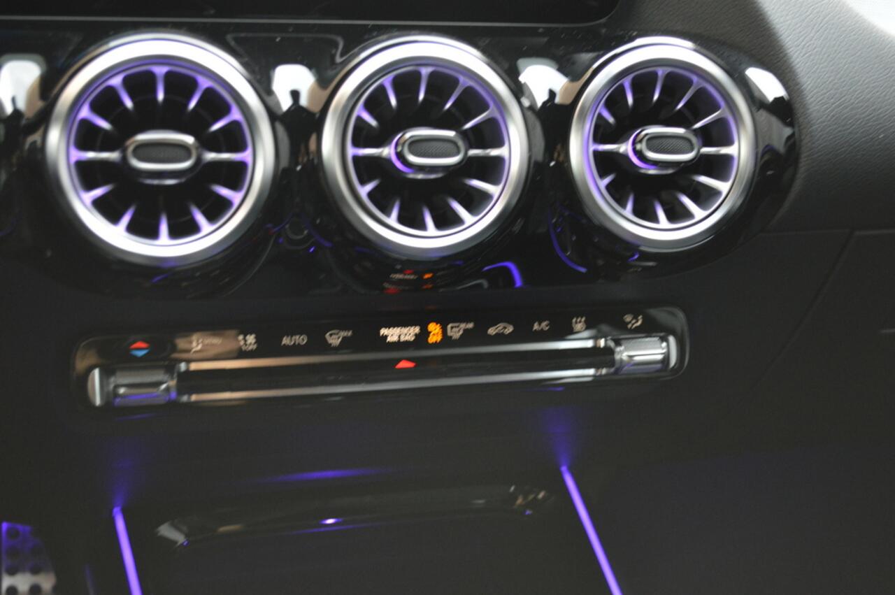 Mercedes-Benz B-KLASSE 250 e AMG Led Widescreen Sfeer Camera Night Pdc